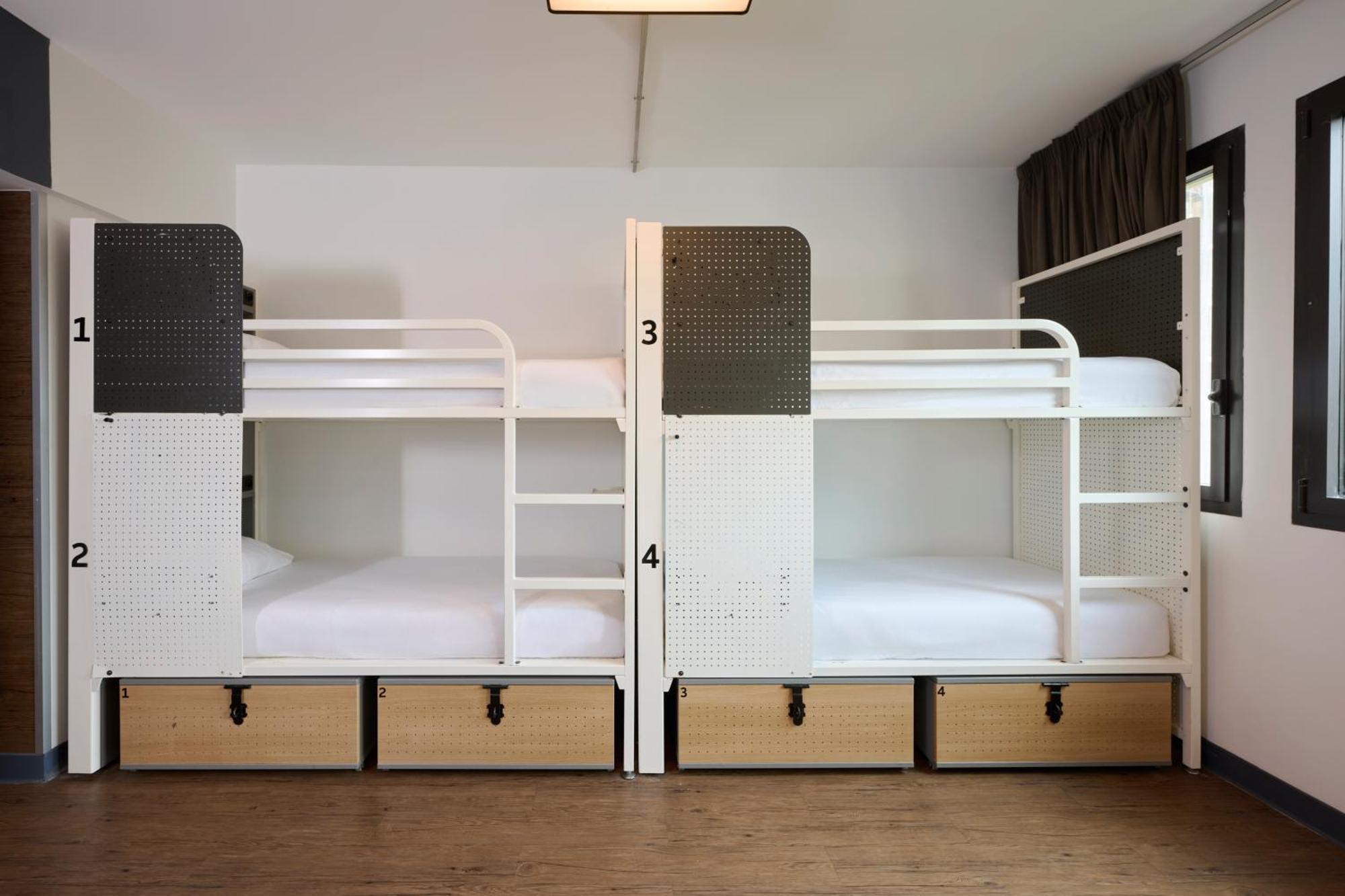 Generator Hostel